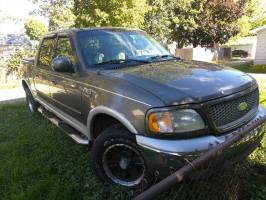 2002 Ford F150 Crew Cab (4 doors) Port Huron MI 2002 Ford F150 Crew Cab (4 doors) Port Huron MI